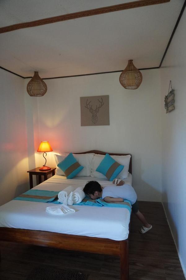 Hotel Keira Backpackers El Nido Exterior foto